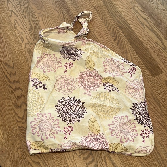 Bebe au Lait Other - Womens Nursing Cover